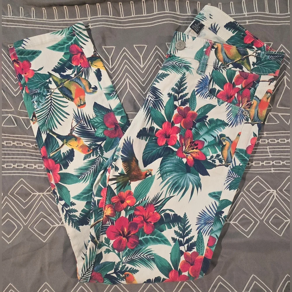 Tommy Bahama Jungle Floral Skinny Jeans Size 0 - Picture 1 of 11
